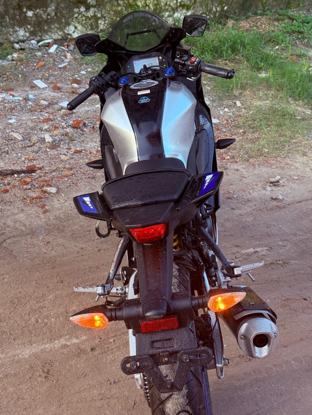 Yamaha R15-M Carbon Indonesian  2025 - Image 5