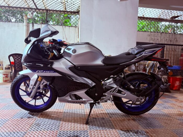 Yamaha R15-M Icon Performance Silver 2025 Model