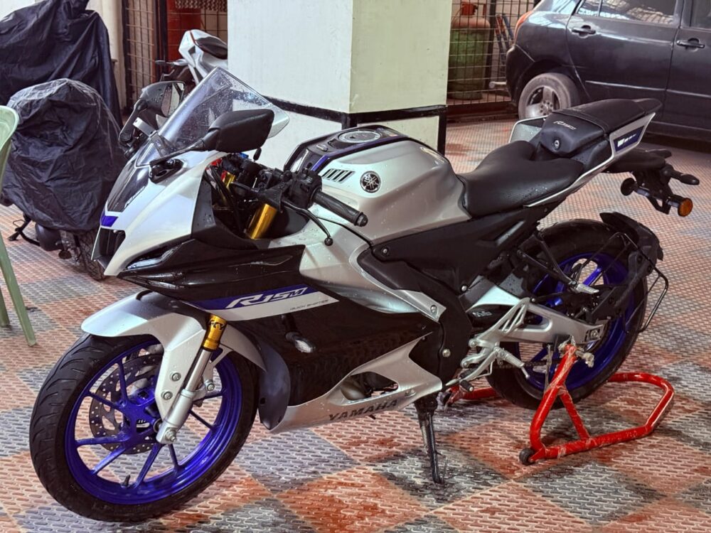 Yamaha R15-M Icon Performance Silver 2025 Model - Image 8