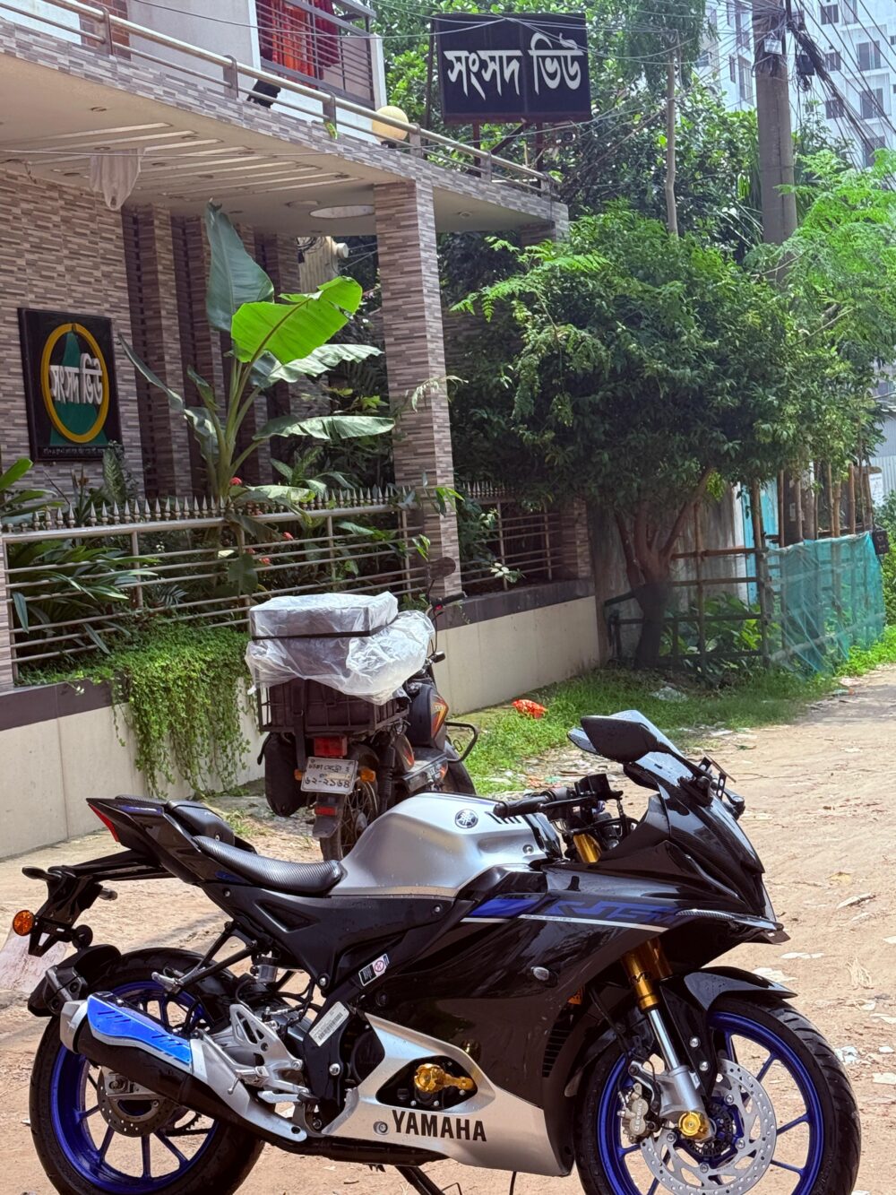 Yamaha R15-M Icon Performance Carbon Fiber 2025 Model - Image 12